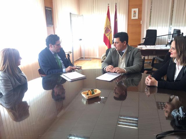 El alcalde se reunió con el presidente del TSJ de Murcia para solicitarle la permanencia del Juzgado de Violencia de Género en San Javier