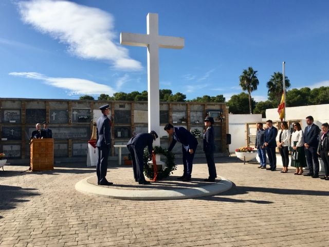 La AGA recuerda a los Caídos por la Patria en el cementerio de San Javier - 2019